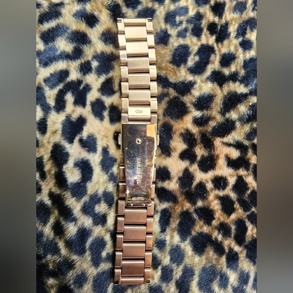 CLASSY MICHAEL KORS ROSE GOLD STAINLESS STEEL WATCH BAND ONLY 18MM 5" LONG - Picture 6 of 7